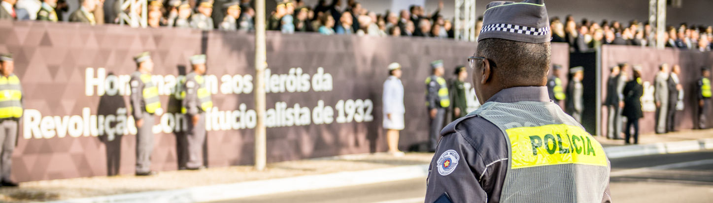 Treinamento de PMs contra o PCC
